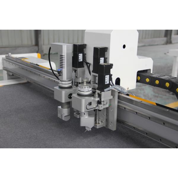 CNC Oscillating Knife Cutting Machine 1600x2500mm Vibrating Knife Cutter
