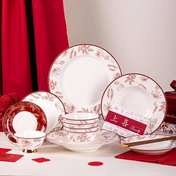 Vintage Design Style Luxury Porcelain Tea Cup And Saucer Set Sustainable Bone Gift