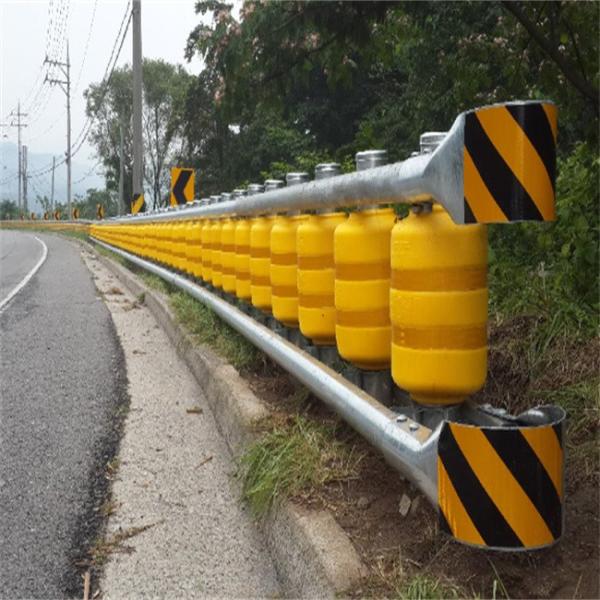 Quality Safe Rolling Type Safety EVA Roller Barrier Safety Roller Crash Barrier for sale