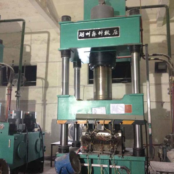 Quality Large Capacity  630T Compression Molding Press Adopted In Inverter Control System for sale