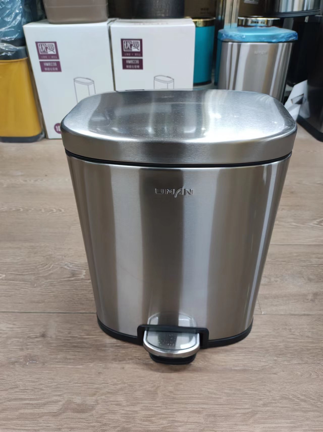 Durable Narrow Stitched Portable Metal Foot Pedal Garbage Bins Round Kitchen Trash Dustbins