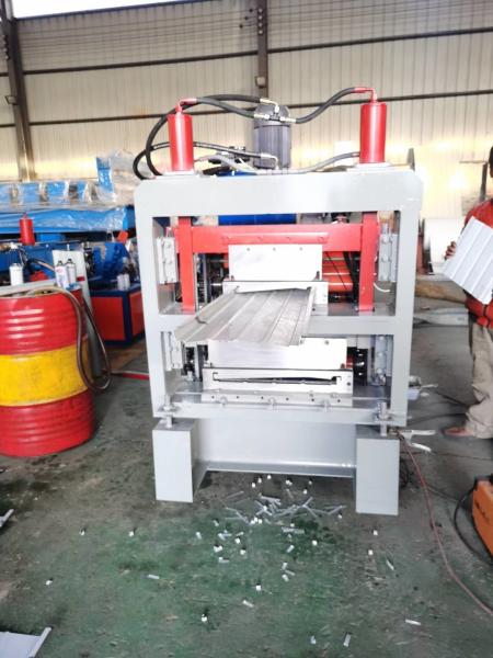 Quality Steel Material Double Layer Self Lock 5.5kw Roof Sheet Roll Forming Machine for sale