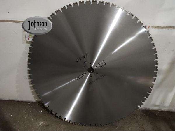 Quality 1200mm Single U Tooth Diamond  Wall Saw Blades , Concrete Cutting Saw With Sharp Segments for sale