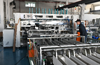 10min Tissue Paper Converting Machine , 35packs/Min Tissue Paper Manufacturing