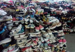 China Wholesale used shoes for Togo Market , used shoes second-hand clothing and bags wholesale