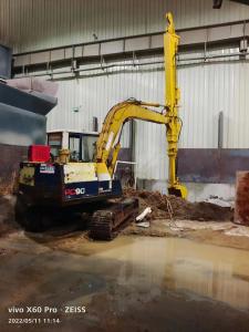 China Excavator Three Section Demolition Arm Hyundai R225 Customized 25T-45T High Rise Building Demolition Project Q355B wholesale