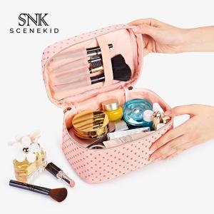 China Large Capacity Dot Pattern Double Zipper Waterproof Cosmetic Tote Bag on sale