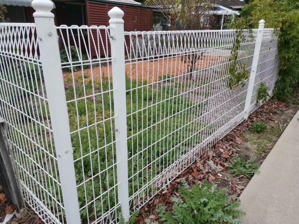 Quality Triangle Black Steel Bending Roll Top Fence Hot Dipped Galvanized for sale