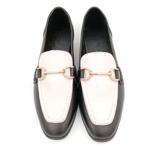 China Ladies Casual Loafer Shoes With Rubber Outsole Black White Color on sale