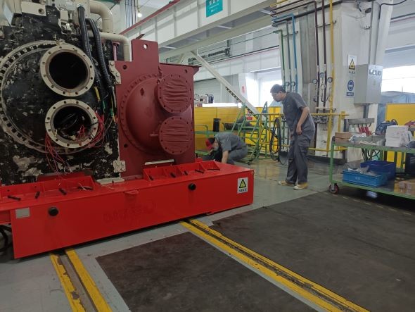 Material Transporting Heavy Duty Transfer Cart 50 Ton Rail Guided With Frequency Converter