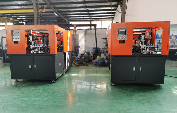 800 KG Semi Automatic PET Bottle Blowing Machine High Capacity for PP Processing