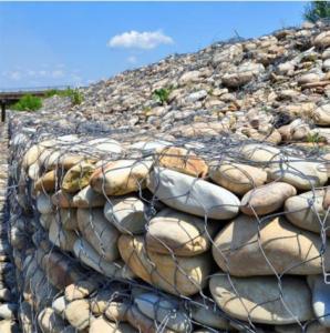 China Hot Dip Galvanized Gabion Box Wire Fencing Mesh 2.5mm wholesale