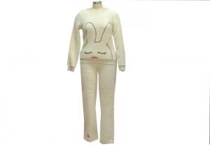 China Thick Soft Coral Fleece Ladies Pajama Sets Warmest Winter Pajamas Yarn Dyed Rib Cuffs wholesale