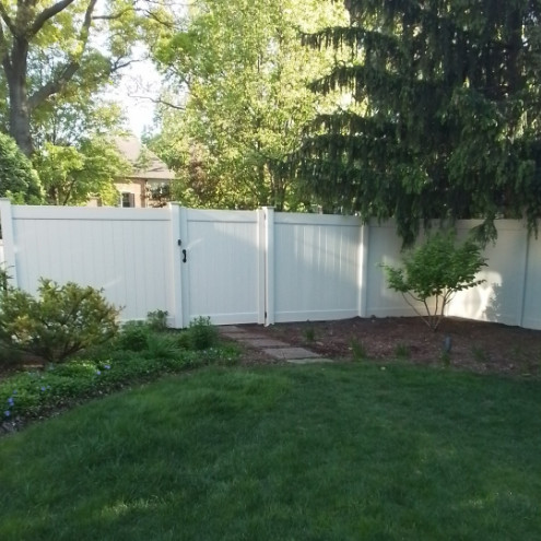 UV Resistant PVC Vinyl Fence Easy To Install White Vinyl Fence Boards 6feet×8feet