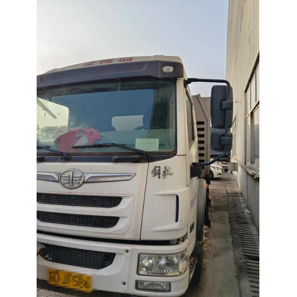 Concrete vehicle pump 10528 liberation chassis construction machinery price