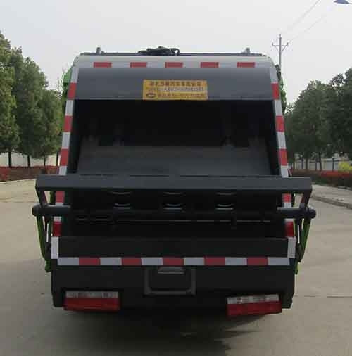 4x2 129hp Garbage Compactor Truck Rubbish Dump Truck 7360kg