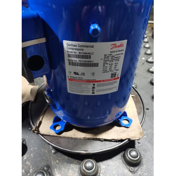 R22 / R407C Danfoss Air Conditioning Scroll Compressor 15HP 155300 BTU SM/SY185S4VC