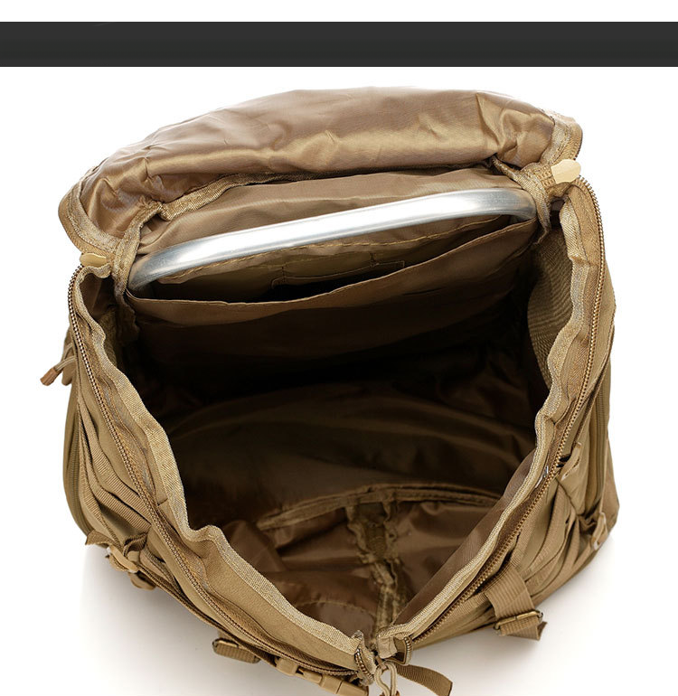 65L 900D Oxford Fabric Travelling Bag in Polyester Lining for PP Webbing and POM Buckle