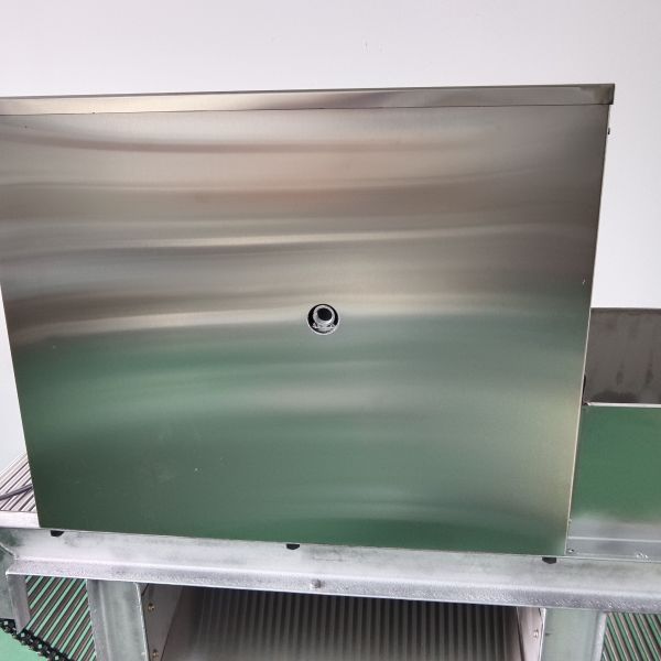 Easy to maintain Convenient to clean Intelligent chain onion peeling machine Efficient and time saving