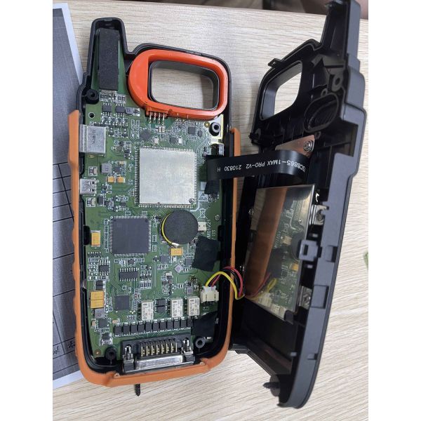 Key Tool Max Pro PCB Display 1