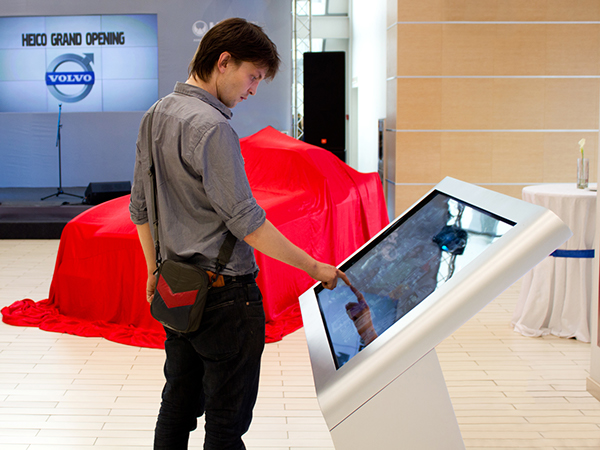 All In One Multi Touch Screen Table Display CPU I3 / I5 / I7 IR Touch Wifi USB Interface