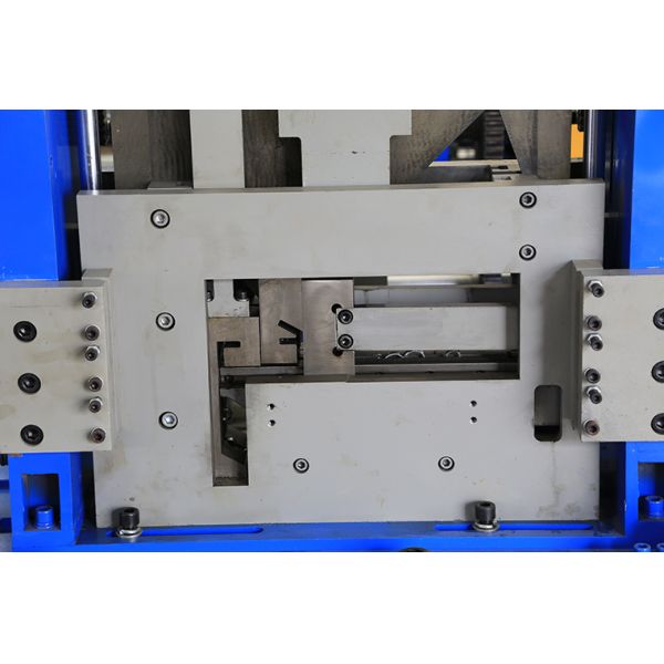 Quick Changeable CZ Purline Roll Forming Machine 15m/Min