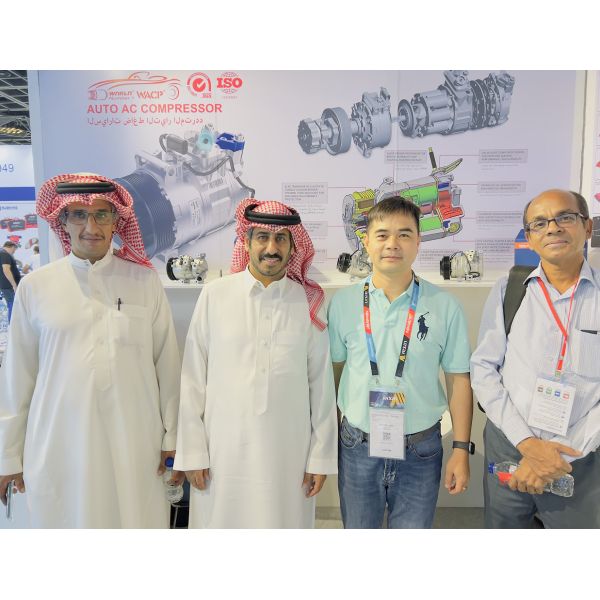 SHS45 Electric AC Compressor Auto 158266800F For Tesla Model Y 2020-2022 WXHB097A