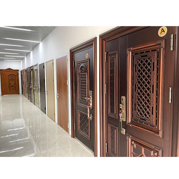 Modern Style High Quality Cast Steel Easy Pattern Power Coated Surface Swing Door for Villa