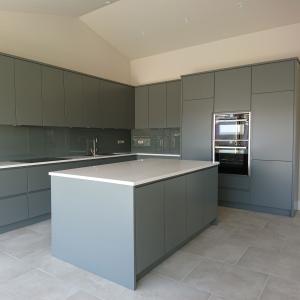 Modern Handless Lacquer Kitchen Cabinet Medium Ultra Matt Grey