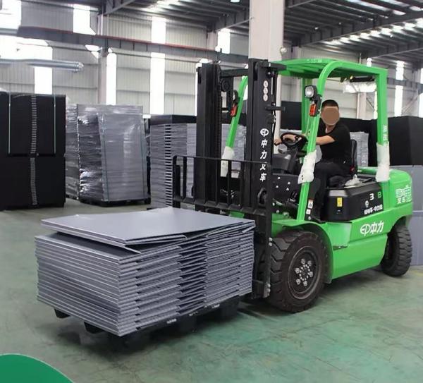 300kg Capacity Plastic Moving Containers Foldable Plastic Bulk Container Impact