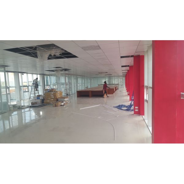 ASTM A36 Prefabricated Multi Storey Building Steel Structure Exhibition Hall Customized