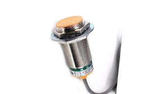 China Magnetic Metal Industrial Proximity Switch , Inductive Prox Switch Simple Operation wholesale