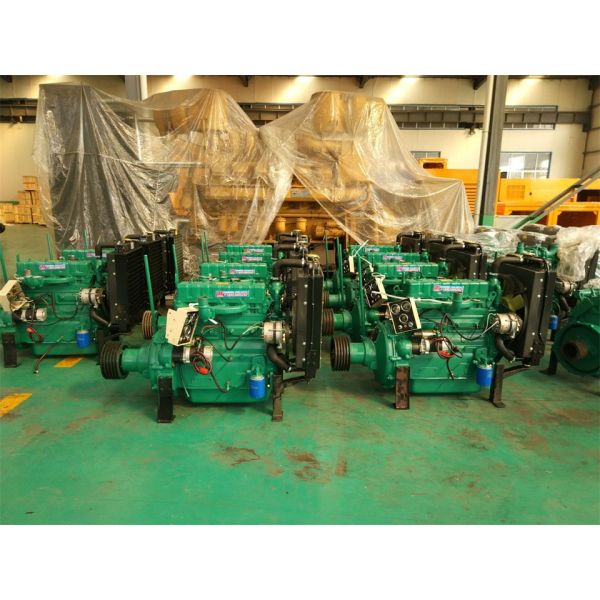 75kw/100hp 2000rpm Weifang diesel engine R4110ZLP with the clutch and belt pulley for stationary power