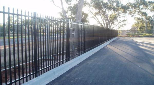 Quality Wholesale Australia Hot dipped galvanized palisade security fencing for sale