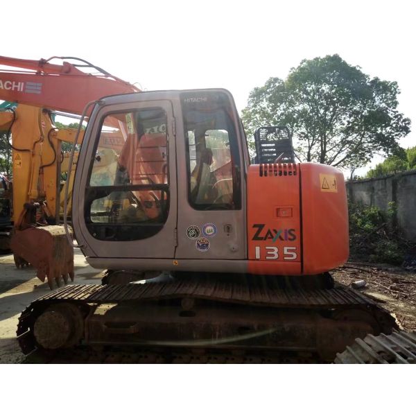 HITACHI ZX135 Second Hand Excavators , 2nd Hand Diggers Isuzu Engine 4 Cylinders
