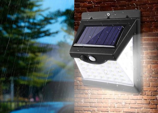 Quality Wireless Motion Sensor 6000K Rechargeable Solar LED Light For Garden for sale