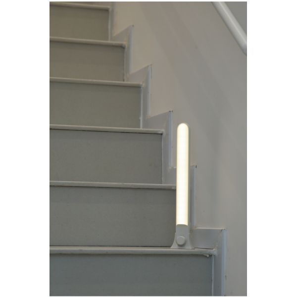 1.2W Rechargeable Wireless Under Cabinet Lighting / 200g Cupboard Motion Sensor Light