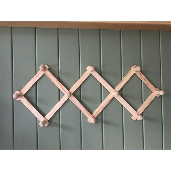 Expandable Accordion Style Bamboo Wall Hanger