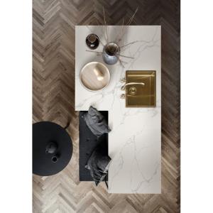 China Quartz Bathroom Countertops Island With High Hardness Excellent Stain Resistance wholesale