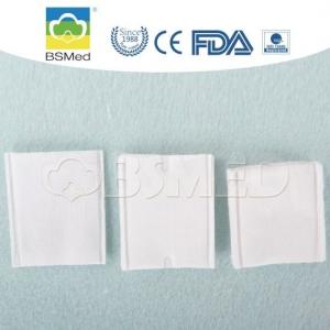 China Skin Personal Care Cosmetic Cotton Pads 0.4 - 0.6g Square Shape White Color wholesale