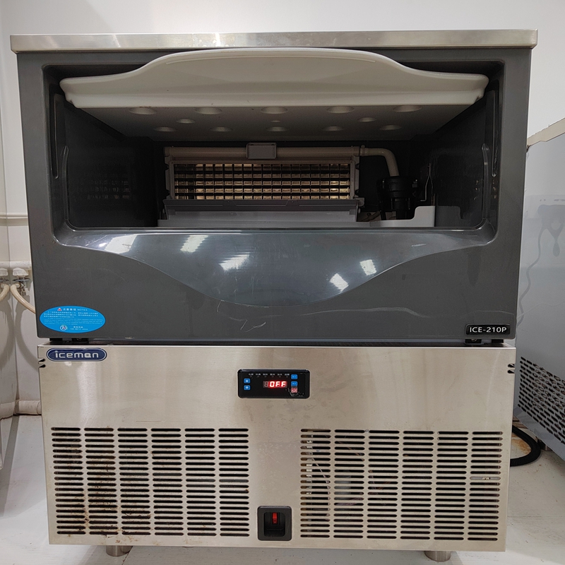 ICY-100 Hot Sale OEM Commercial Hard Crescent Ice Making Machine 100 Kgs Half Moon Shaped 50kgs Storage Compressor Core