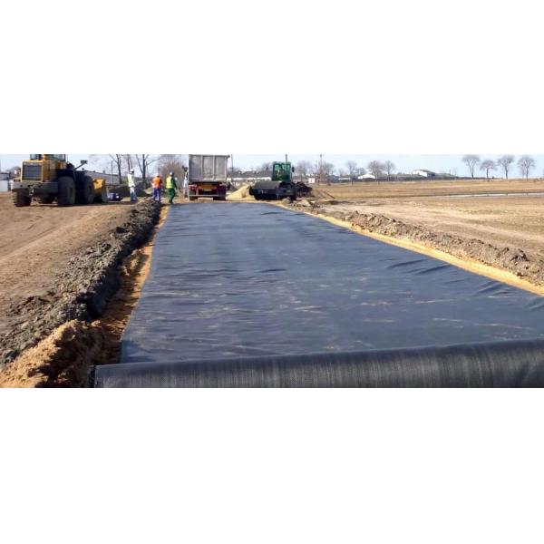 Alkali Resistant PP Woven Geotextile Fabric Roll For Driveway And Road Stabilization