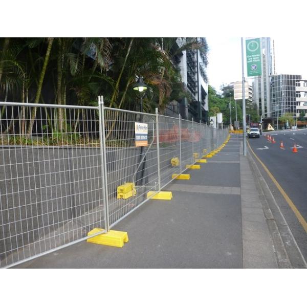 Standard Temporary Fence for Sale 2100mm x 2400mm ,42 microns ,wall thickness 2.00mm and a 60mm x 150mm diameter