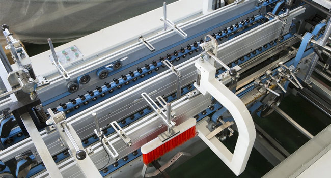 8KW Hot Melt High Speed Folding And Gluing Machine 3 Point CE Approval
