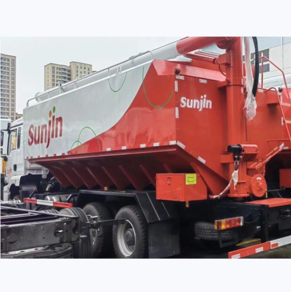Quality Animal Fodder Tank Transport Bulk Feed Truck With 6 Tyres And 1 Spare Tyre for sale