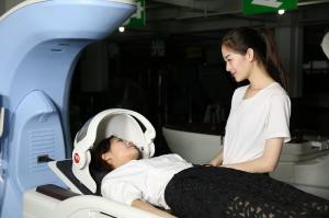 China Painless Non Surgical Spinal Decompression System Cervical Decompression Machine wholesale