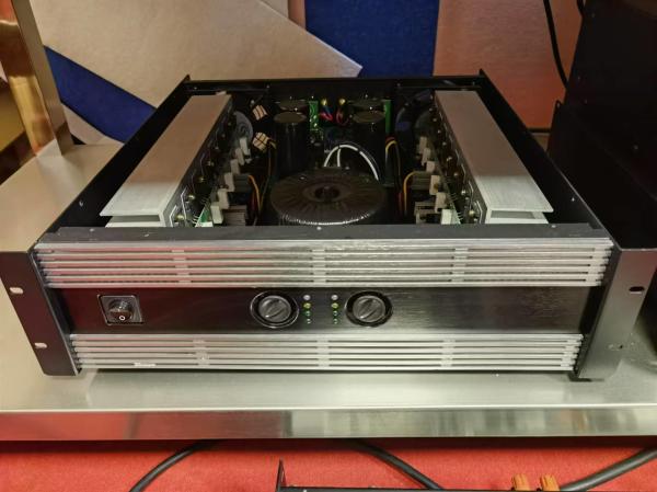 Quality 2 Channel Power Amplifier For Meeting Room And KTV Model In P2 With Advanced Control And Protection Features for sale
