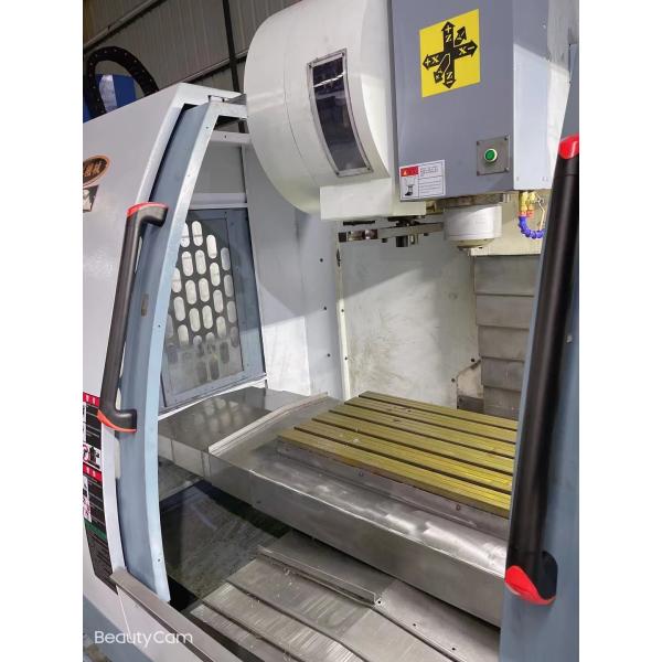 3 Axis VMC CNC Machining Center Long Lasting Rigid Structure Fanuc System