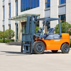 Hydraulic Transmission Small Diesel Forklift Truck Easy To Maneuver