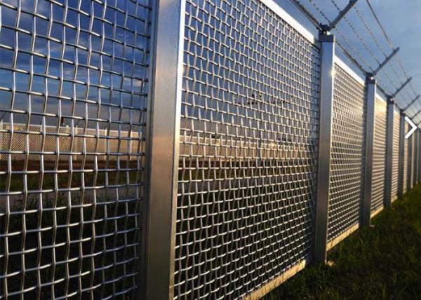 Quality Stainless Steel 4ft 3mm Hole Woven Mesh Screen For Protection for sale